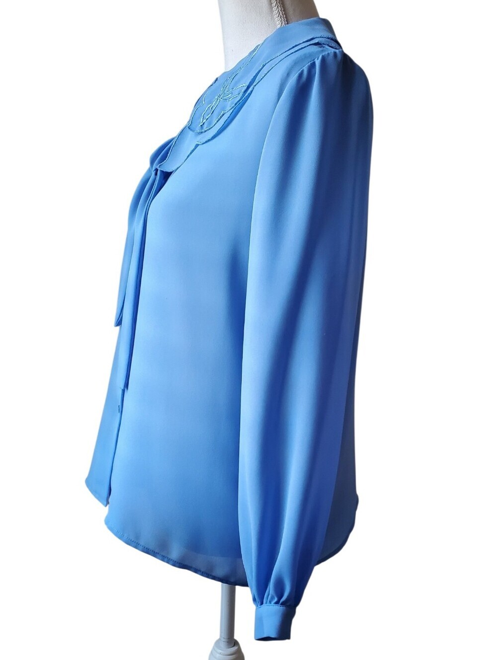 Rhodes Collection Blue Vintage Blouse Embroidered Scalloped Collar Button Front - Picture 5 of 9